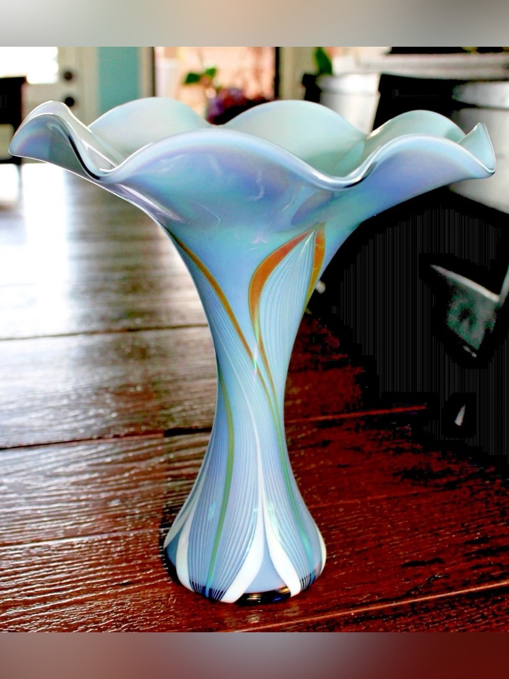 Vintage STUART ABELMAN c1982 Floraform Iridescent Pulled Feather Art Glass Vase